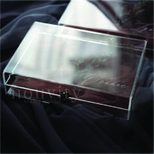 CLEAR ACRYLIC